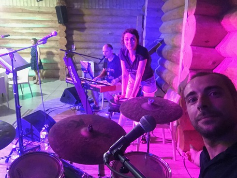 photo QolniQo accompagne la MGEN, Soclova et bien d'autres pour fêter l'été